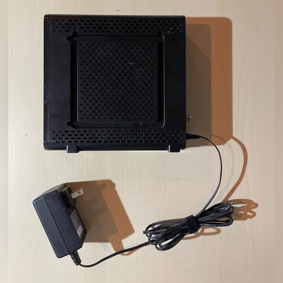 Motorola Surfboard Docsis 3.0 Cable Modem/Router SBG6580 - Picture 3 of 4